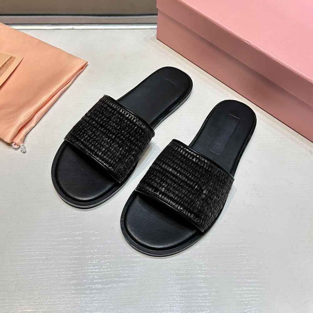Women's New Casual Joker Holiday Style Letter Woven Flat-bottomed Thin-bottomed Beach Slippers