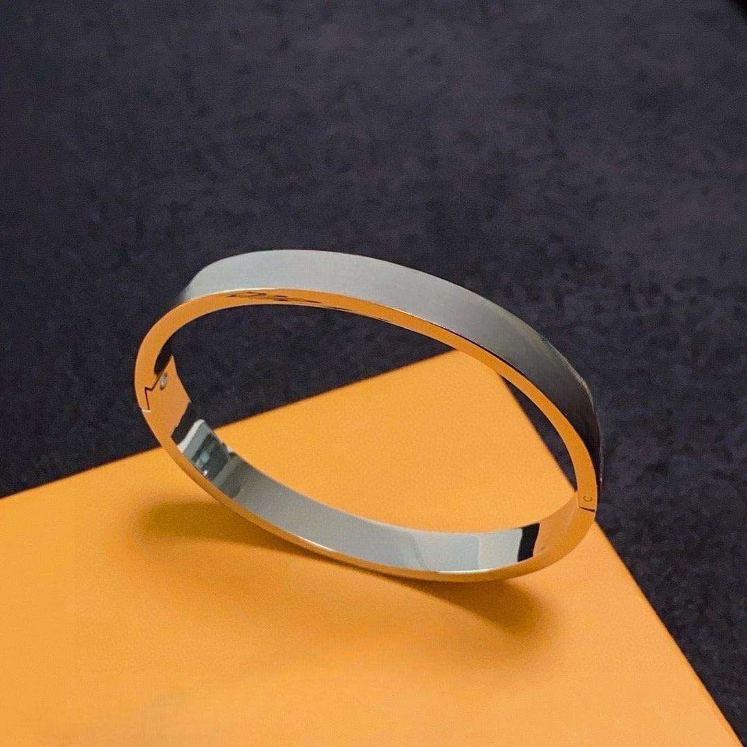 Women's new letter carving narrow bracelet