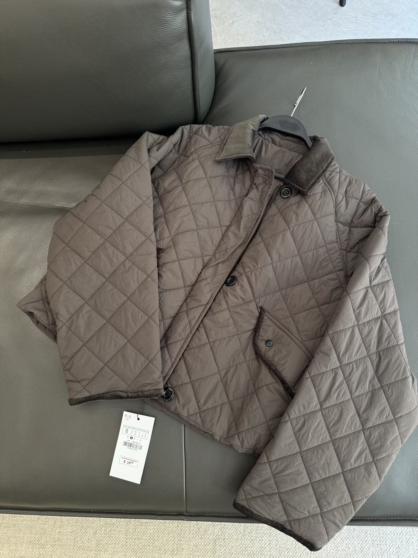 ז'קט קורדרוי עם דש אלכסוני בגזרת יהלומים רופפת לנשים, אופנת חורף