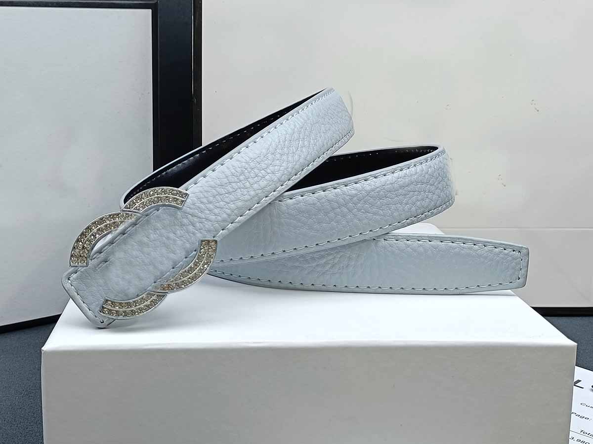 Women's New Fashion Joker Rhinestone Decorative Gold and Silver Buckle Belt Belt With a box